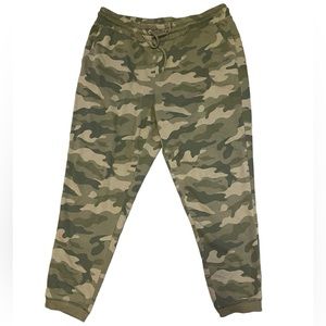 Woman’s camo sweatpants